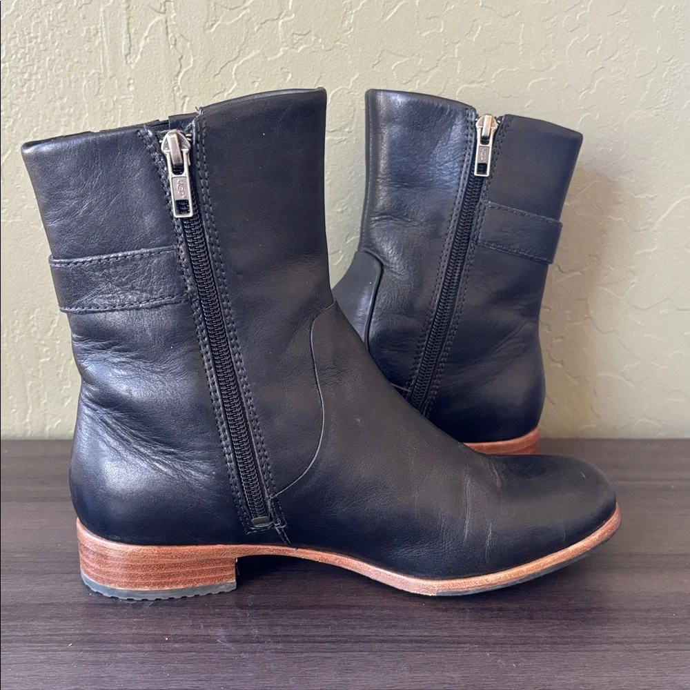 UGG Finnegan‎ Black Leather Silver Buckle Moto Ankle Boots Size 6 / EU 37